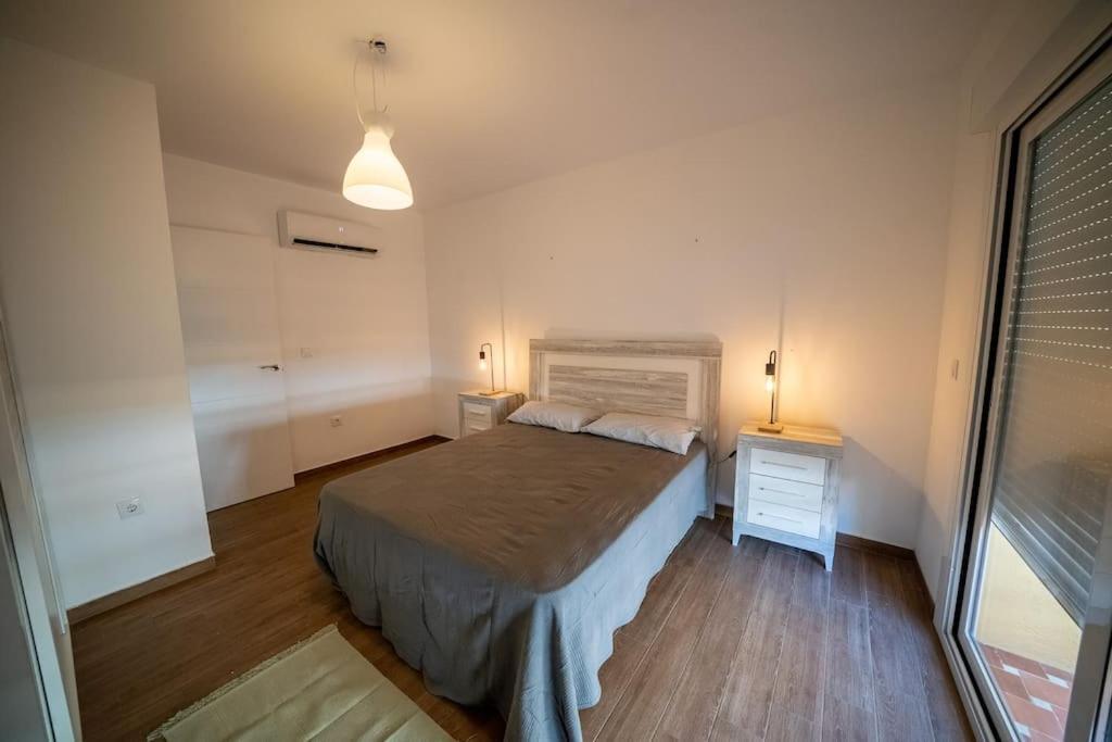 California Apartament Duenas Севилья Экстерьер фото