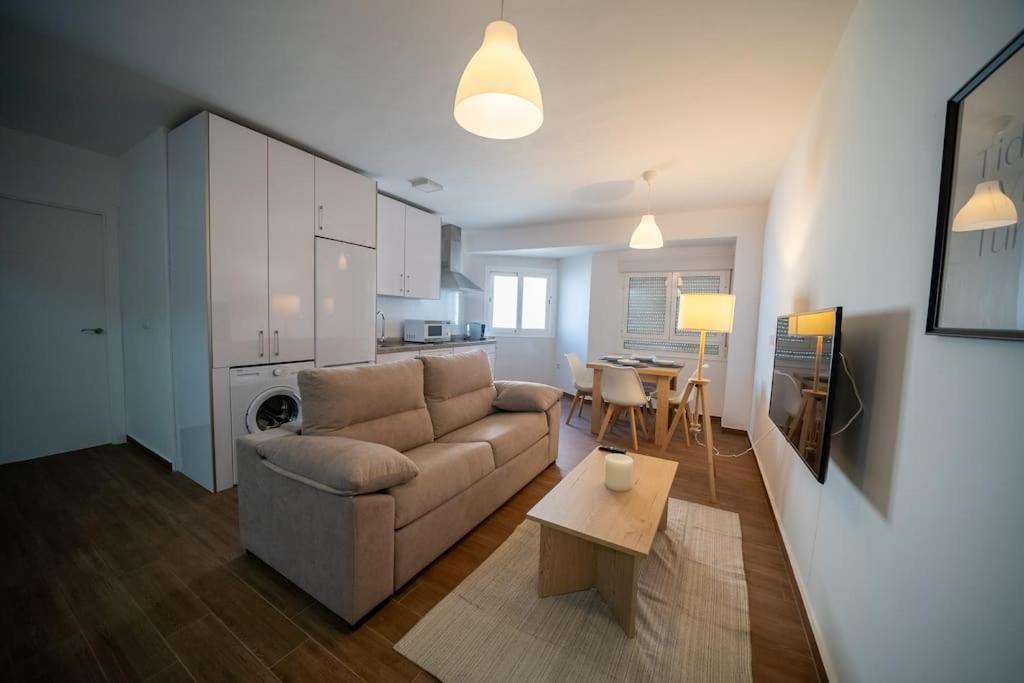 California Apartament Duenas Севилья Экстерьер фото