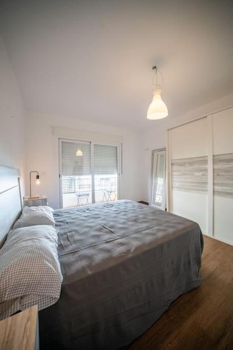 California Apartament Duenas Севилья Экстерьер фото