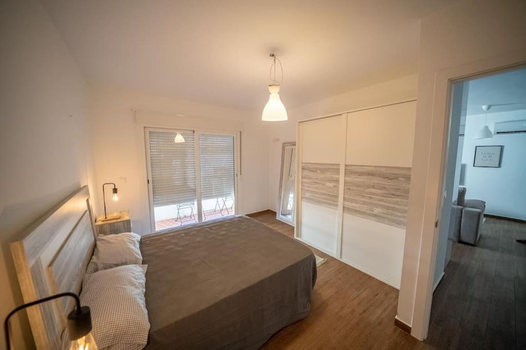 California Apartament Duenas Севилья Экстерьер фото